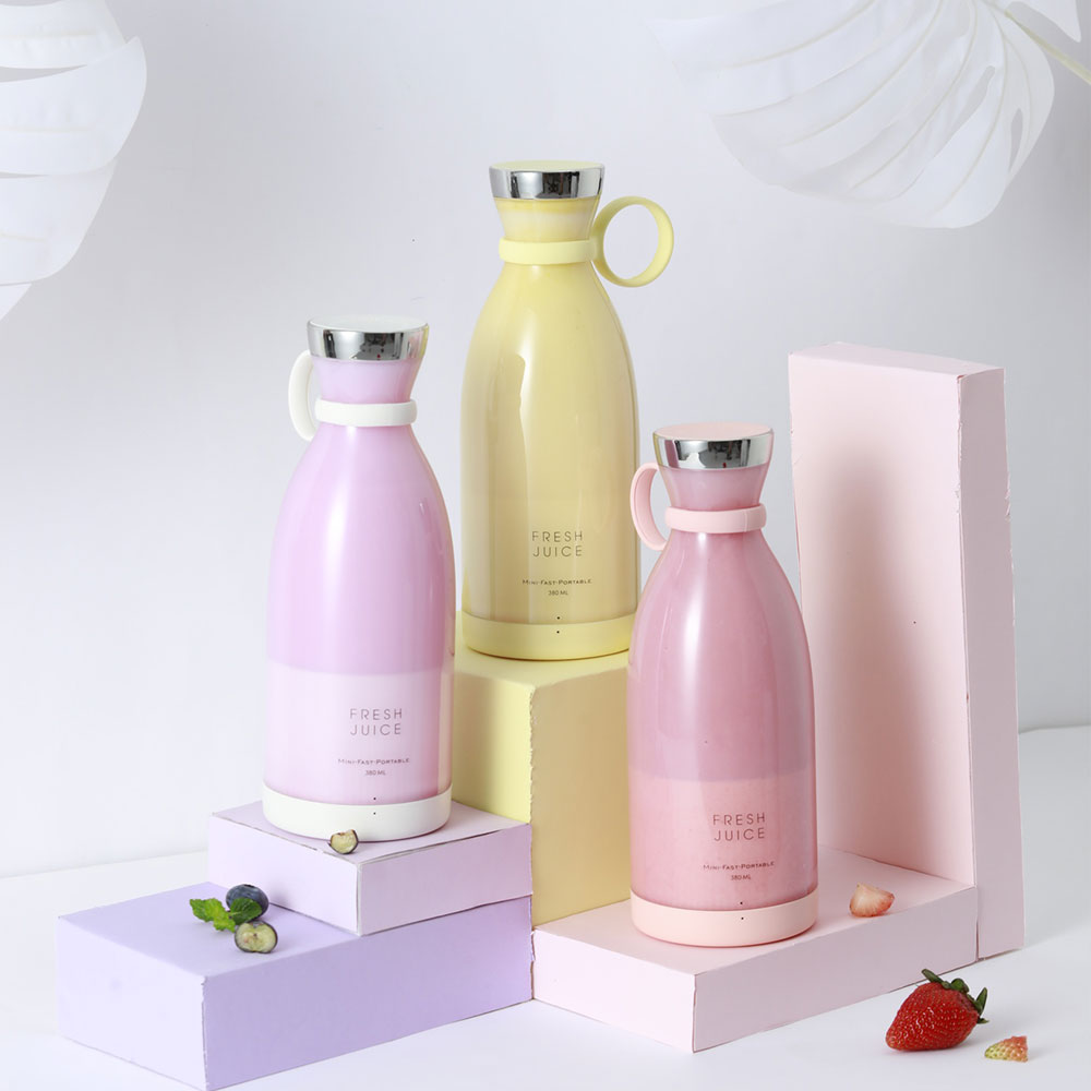 Portable Electric Mini Juicer Blender